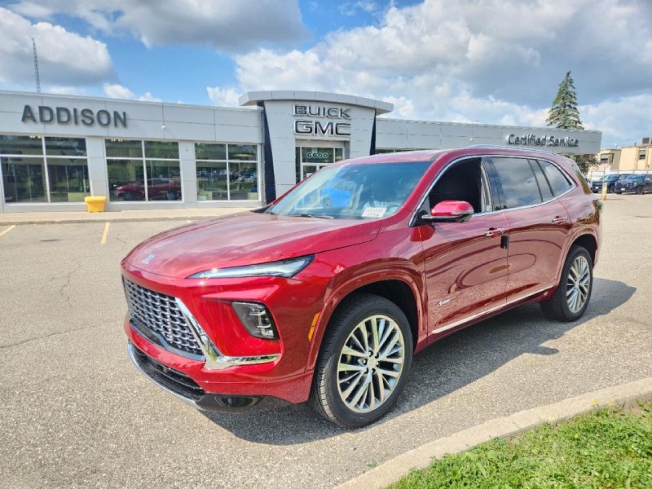 2025 Buick Enclave Avenir  - HUD -  Sunroof -  Cooled Seats Photo