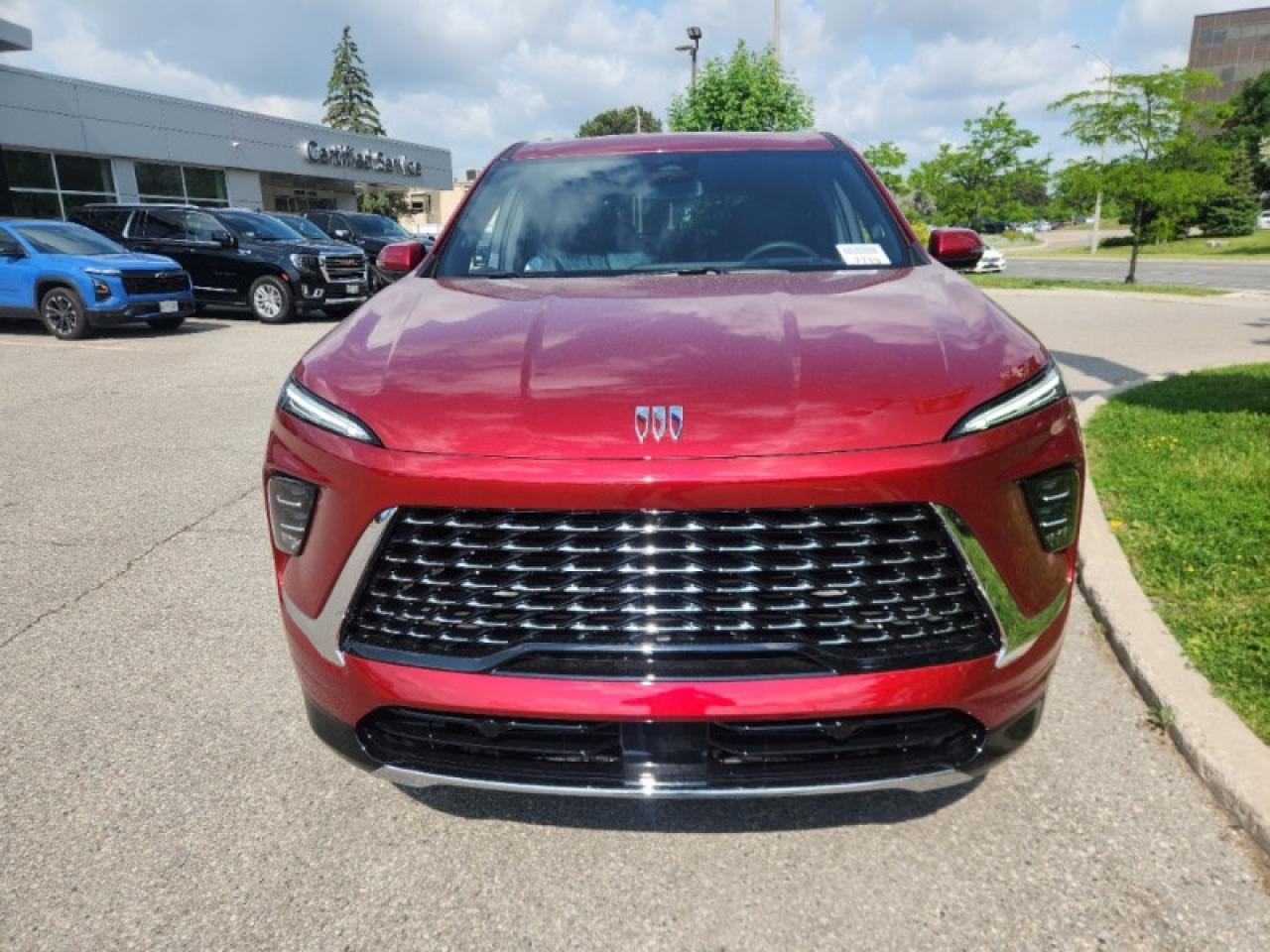 2025 Buick Enclave Avenir  - HUD -  Sunroof -  Cooled Seats Photo