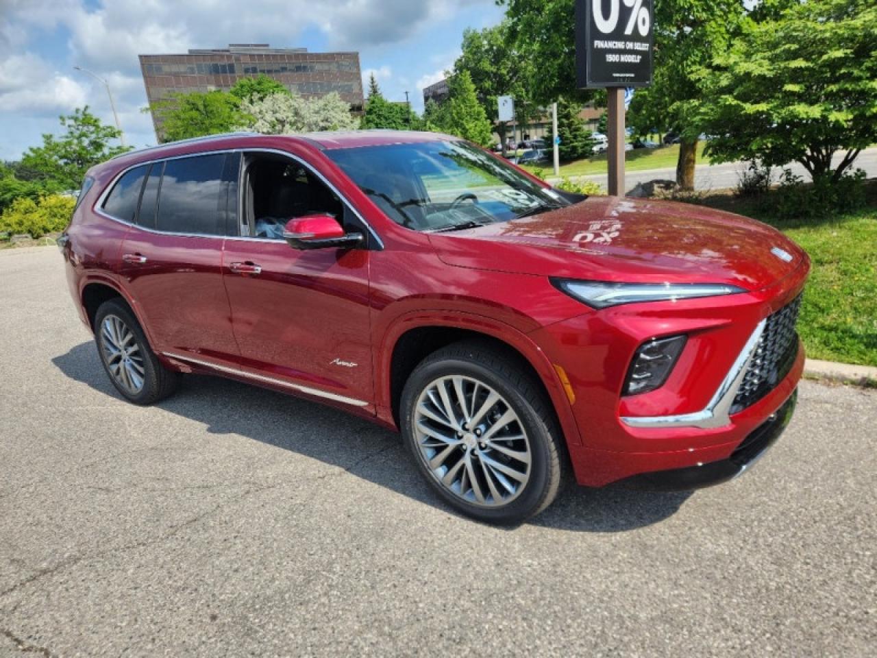 2025 Buick Enclave Avenir  - HUD -  Sunroof -  Cooled Seats Photo