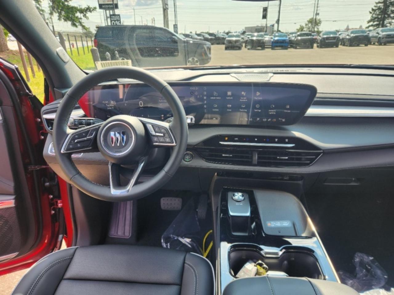 2025 Buick Enclave Avenir  - HUD -  Sunroof -  Cooled Seats Photo