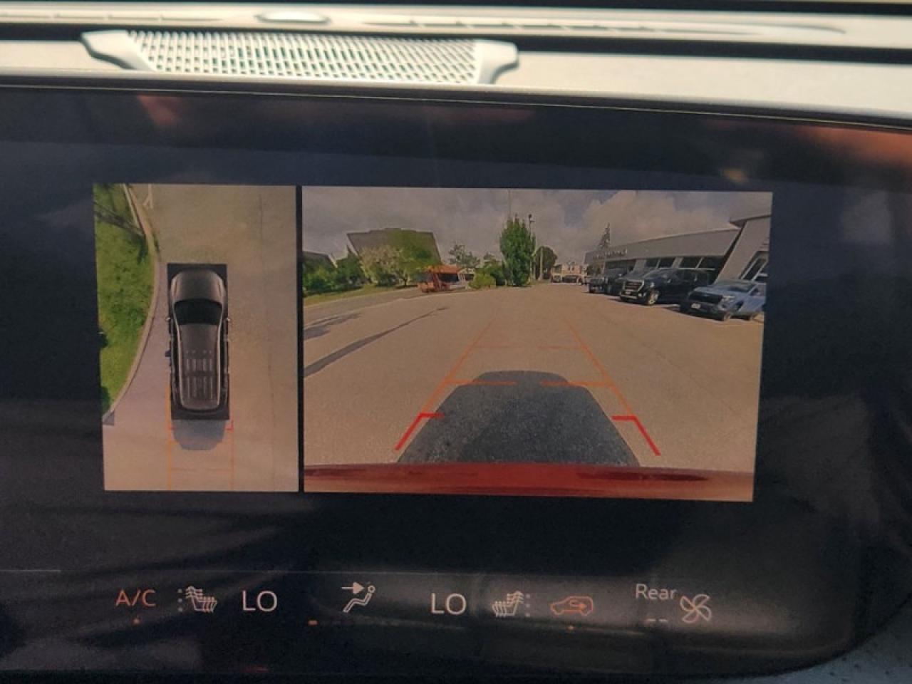 2025 Buick Enclave Avenir  - HUD -  Sunroof -  Cooled Seats Photo