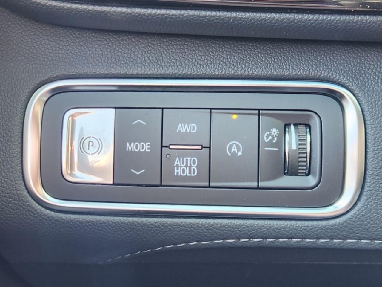 2025 Buick Enclave Avenir  - HUD -  Sunroof -  Cooled Seats Photo