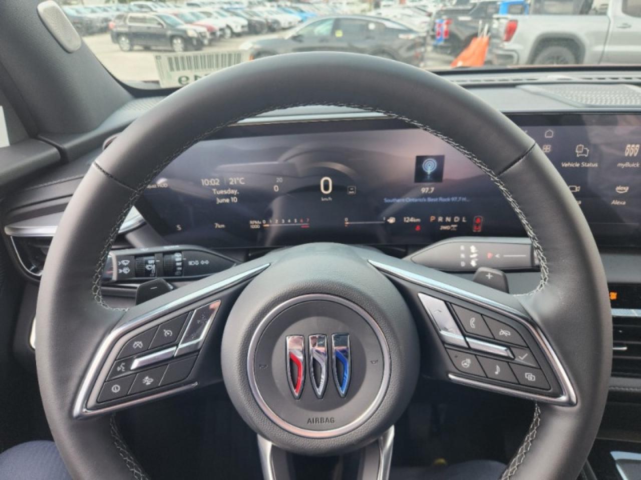 2025 Buick Enclave Avenir  - HUD -  Sunroof -  Cooled Seats Photo