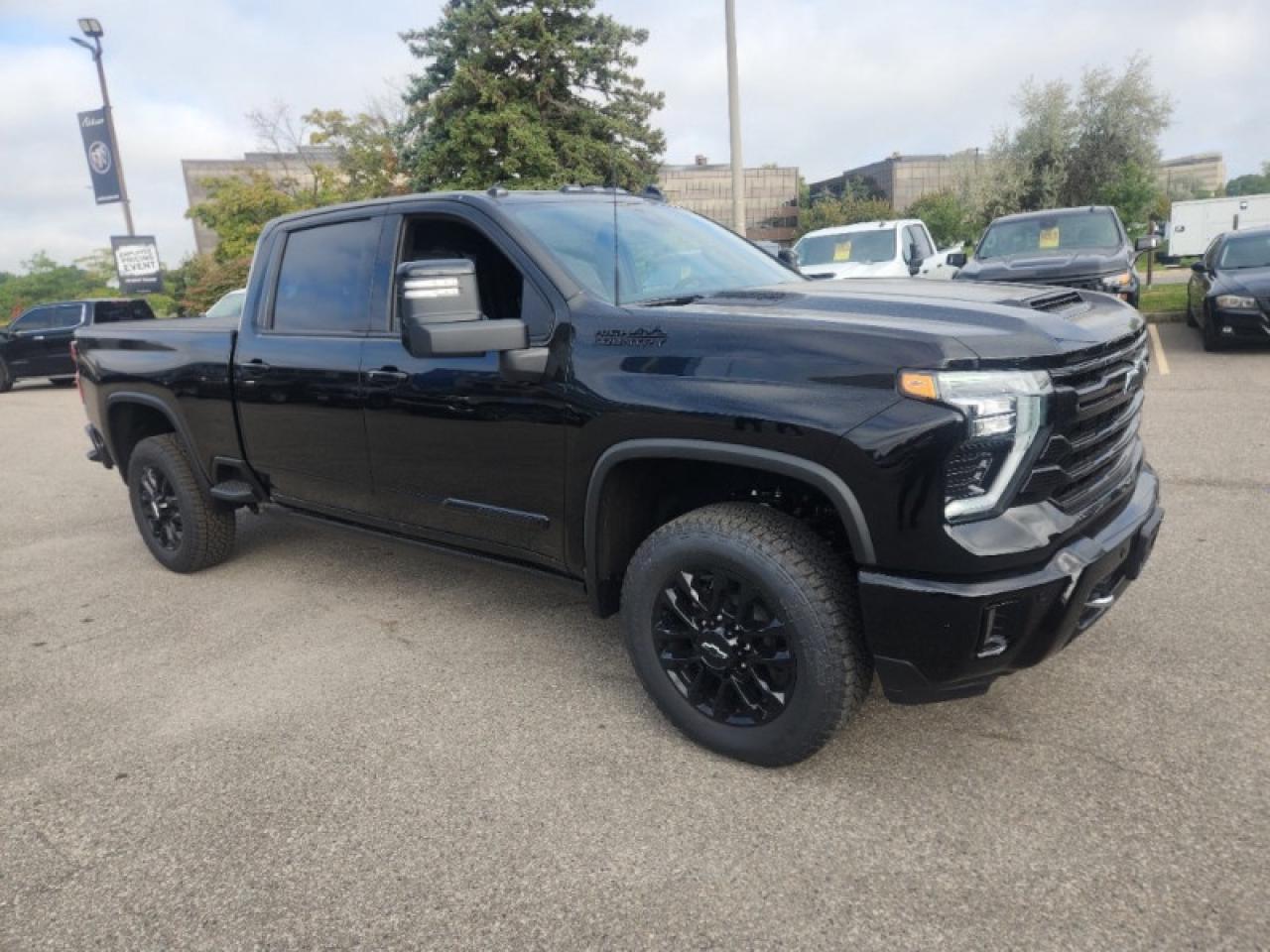 2025 Chevrolet Silverado 3500HD High Country Photo2