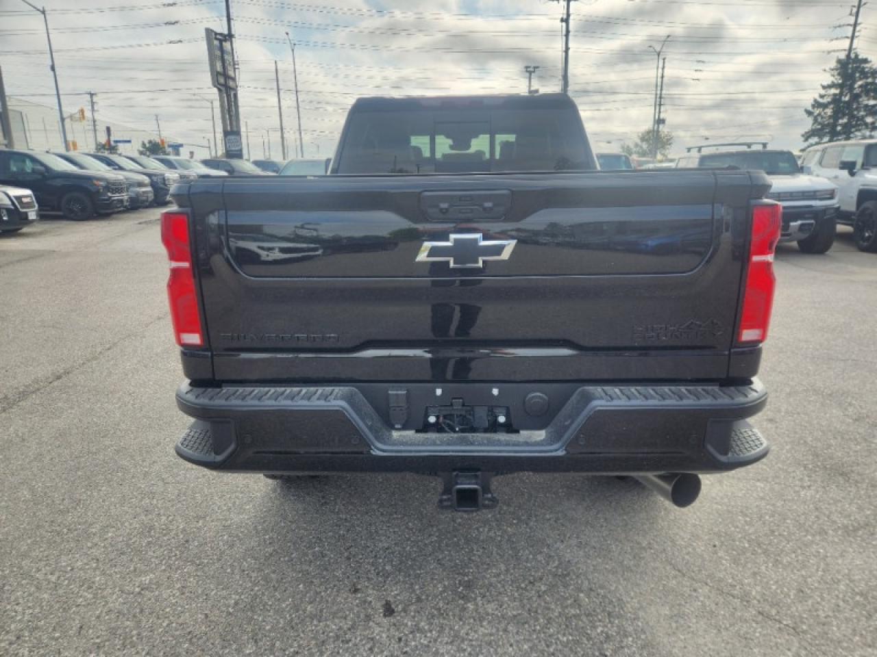 2025 Chevrolet Silverado 3500HD High Country Photo4