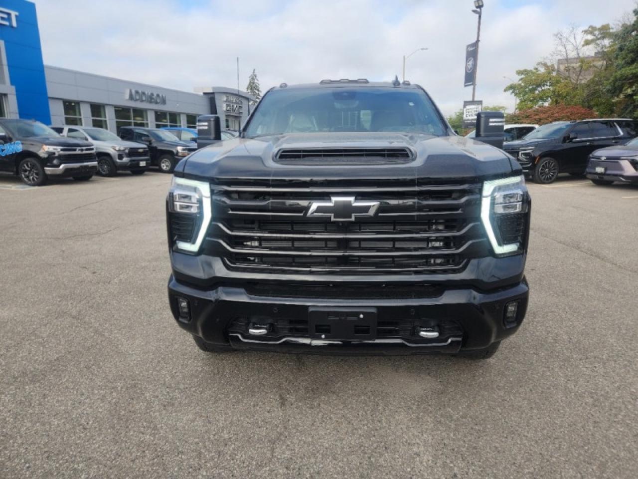 2025 Chevrolet Silverado 3500HD High Country Photo