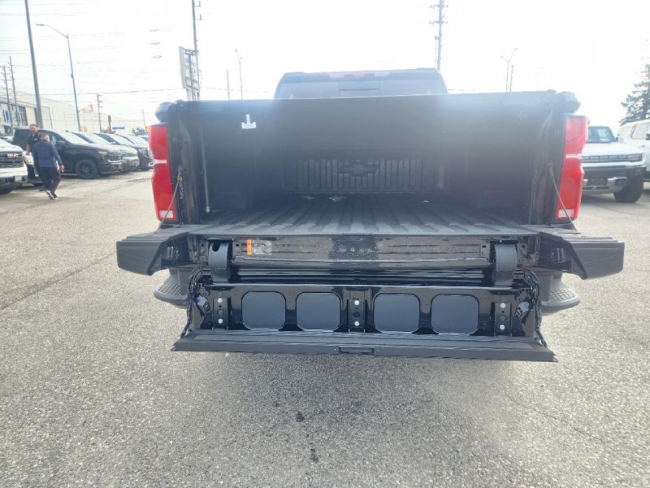 2025 Chevrolet Silverado 3500HD High Country Photo