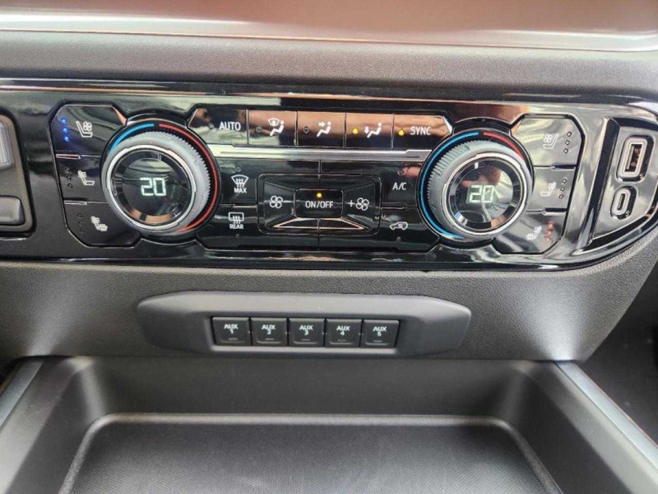 2025 Chevrolet Silverado 3500HD High Country Photo