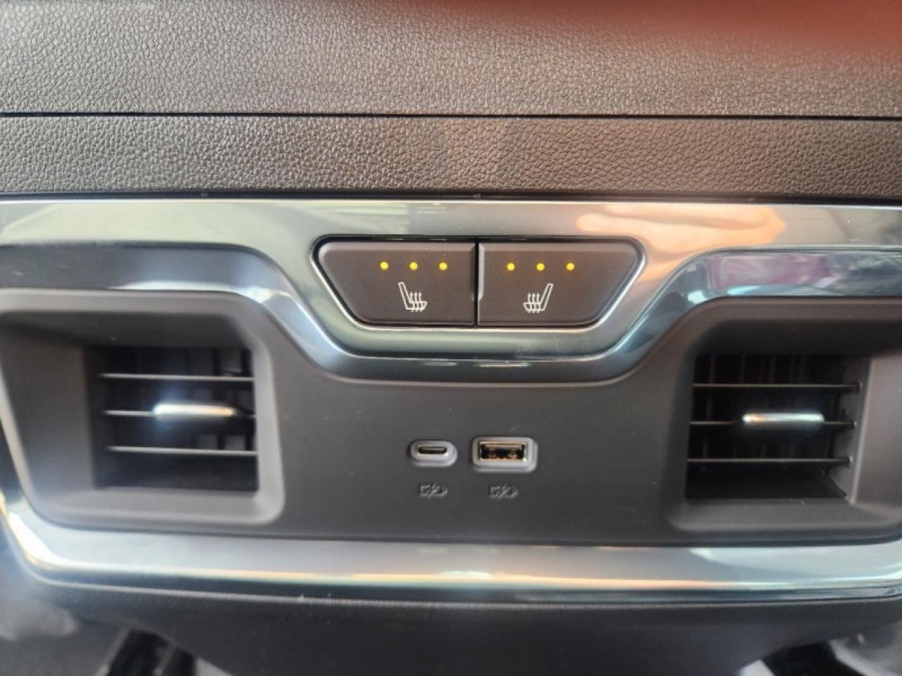 2025 Chevrolet Silverado 3500HD High Country Photo