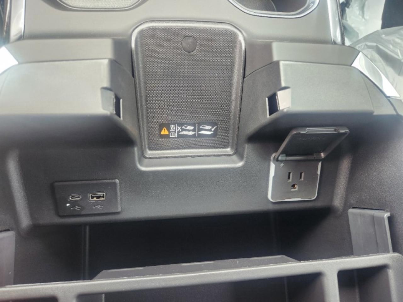 2025 Chevrolet Silverado 3500HD High Country Photo