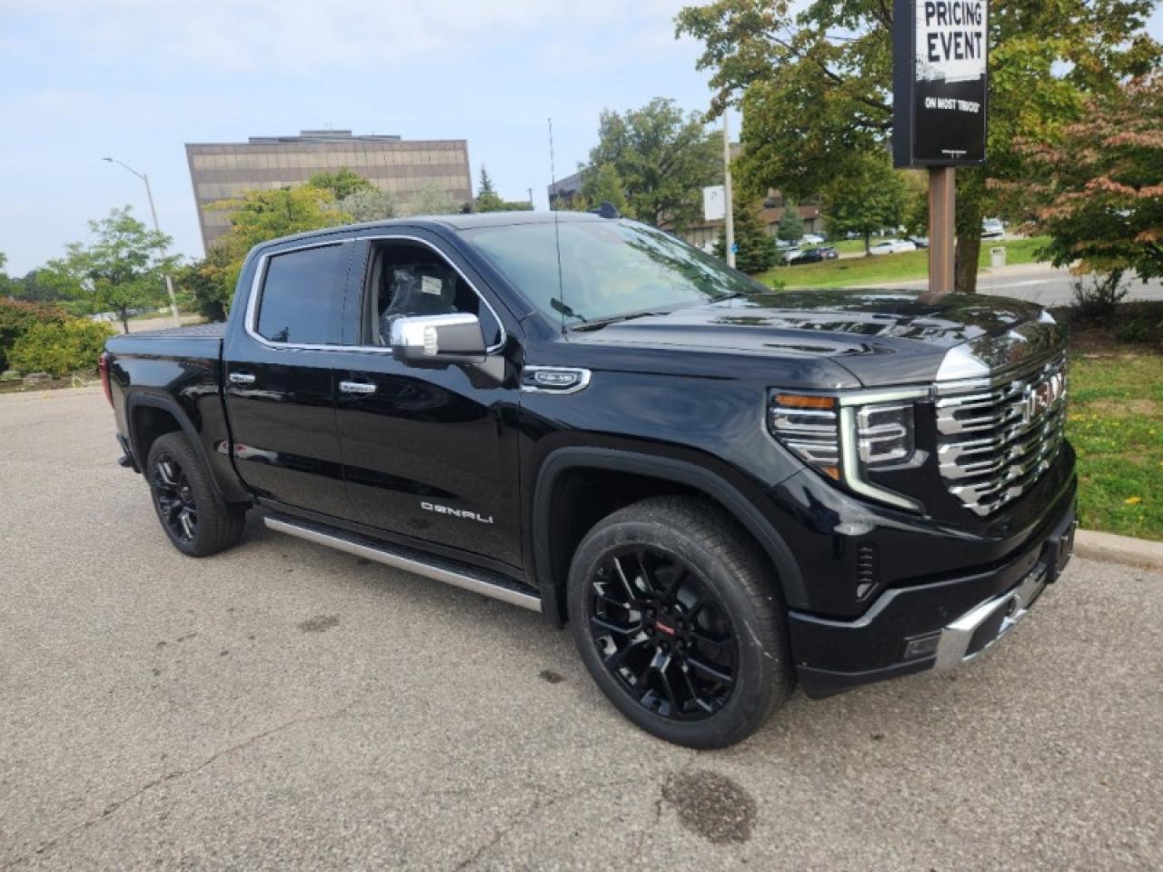 2026 GMC Sierra 1500 Denali  -  Pro Safety Photo2