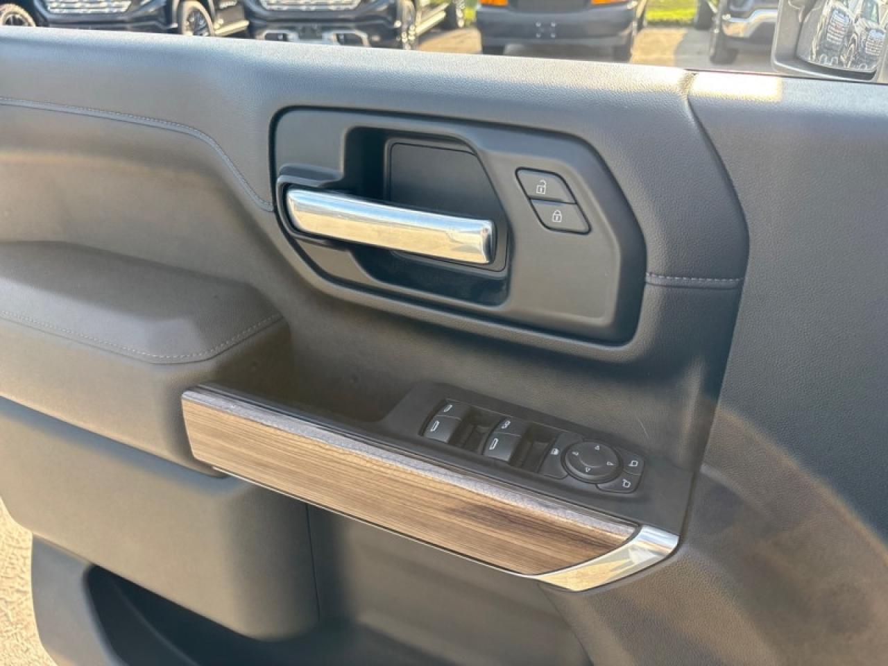 2023 Chevrolet Silverado 2500 HD LT  TOW MIRRORS| 6.6L V8 Photo