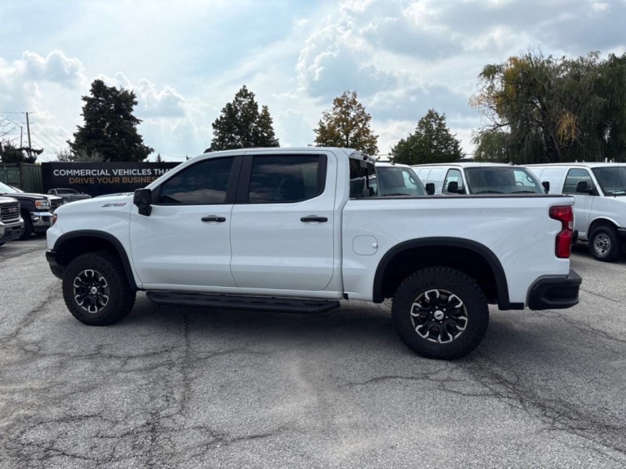 2024 Chevrolet Silverado 1500 ZR2  TECH PKG|SUNROOF 6.2L Photo3
