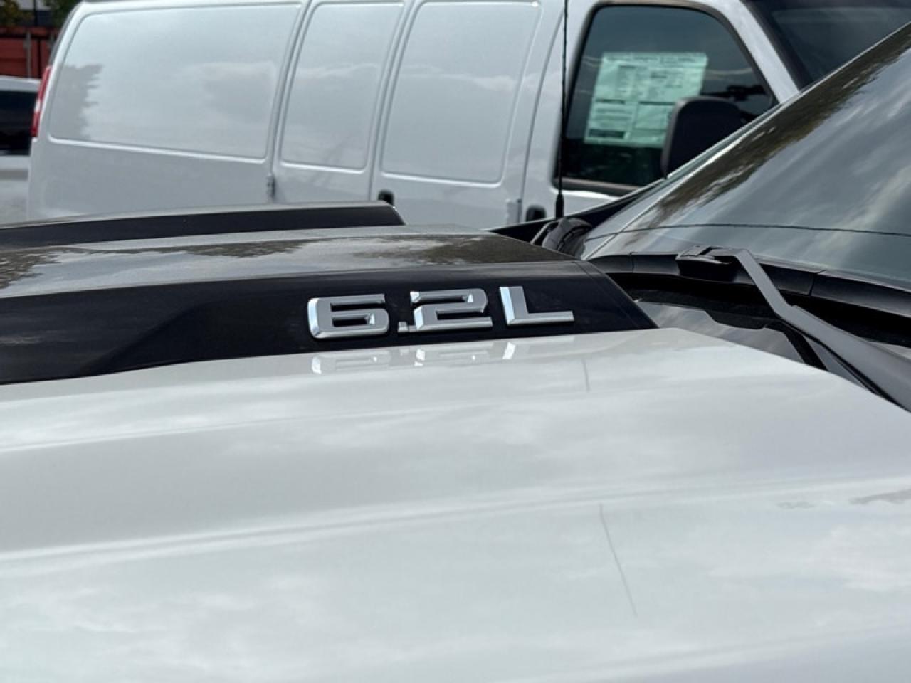 2024 Chevrolet Silverado 1500 ZR2  TECH PKG|SUNROOF 6.2L Photo