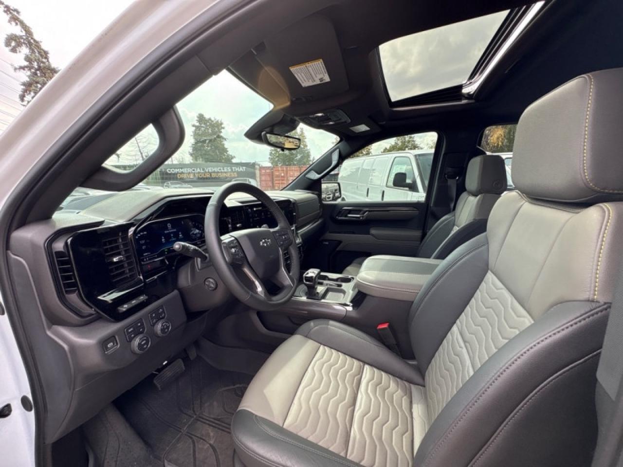 2024 Chevrolet Silverado 1500 ZR2  TECH PKG|SUNROOF 6.2L Photo