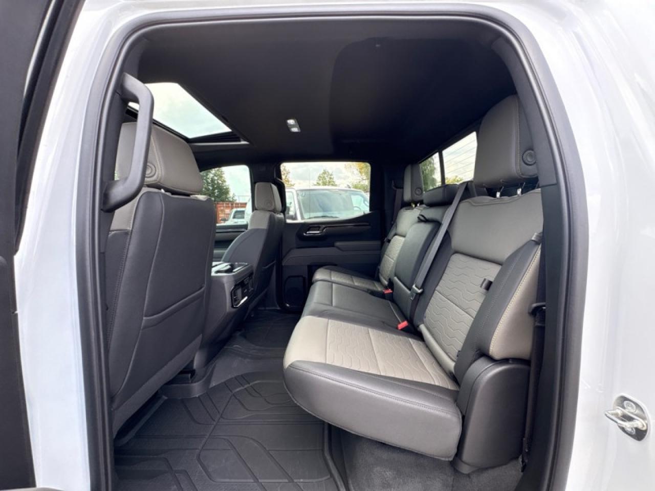 2024 Chevrolet Silverado 1500 ZR2  TECH PKG|SUNROOF 6.2L Photo