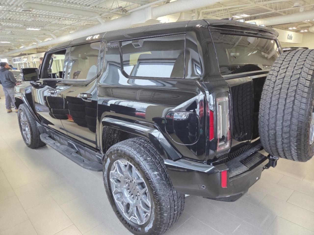2026 GMC HUMMER EV SUV 3X  - Infinity Roof -  Power Hood Photo