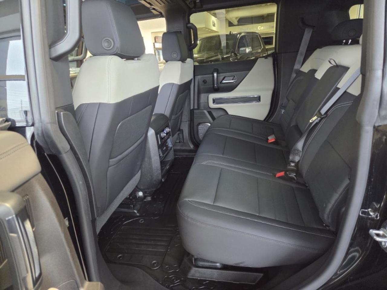 2026 GMC HUMMER EV SUV 3X  - Infinity Roof -  Power Hood Photo