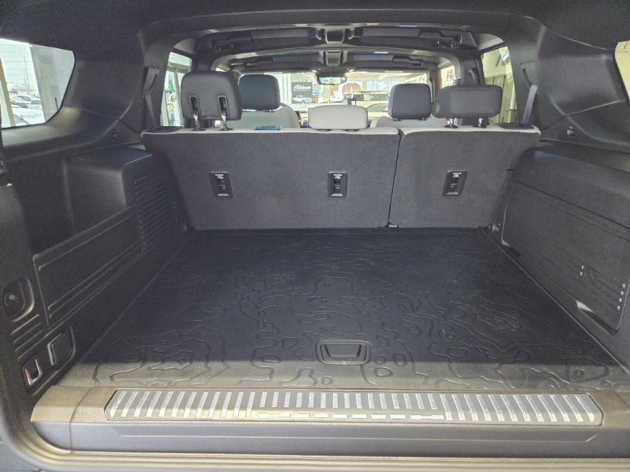 2026 GMC HUMMER EV SUV 3X  - Infinity Roof -  Power Hood Photo