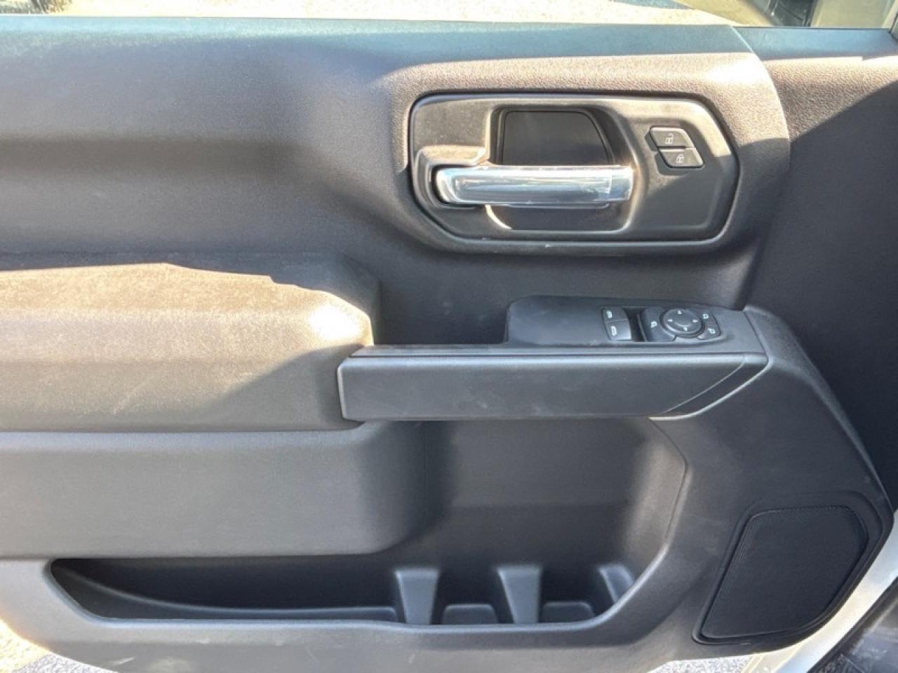 2024 Chevrolet Silverado 3500HD Work Truck  - Apple CarPlay Photo