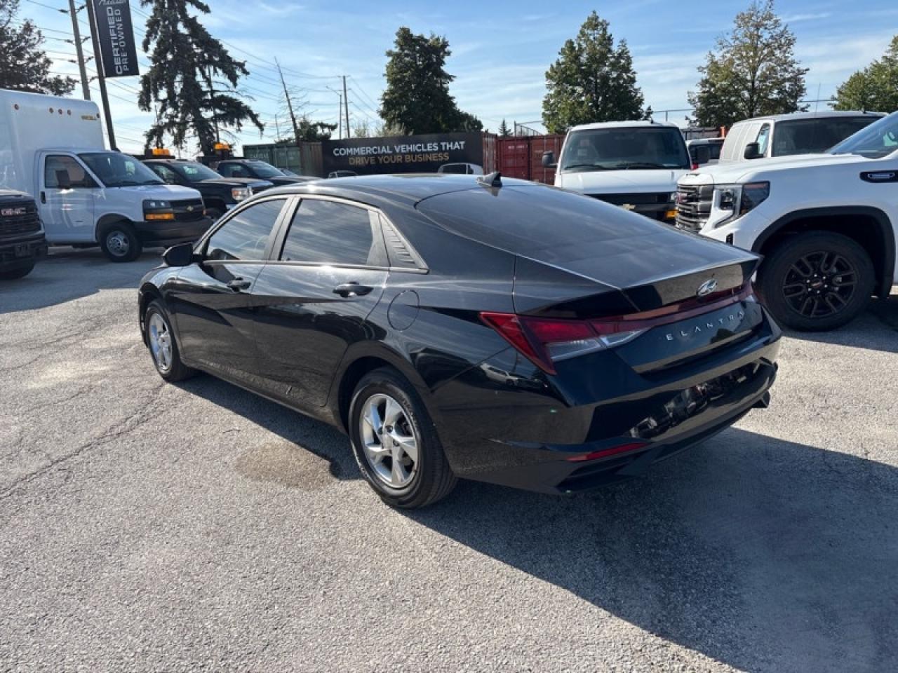2023 Hyundai Elantra Essential  HEATED SEATS|REAR CAM Photo3