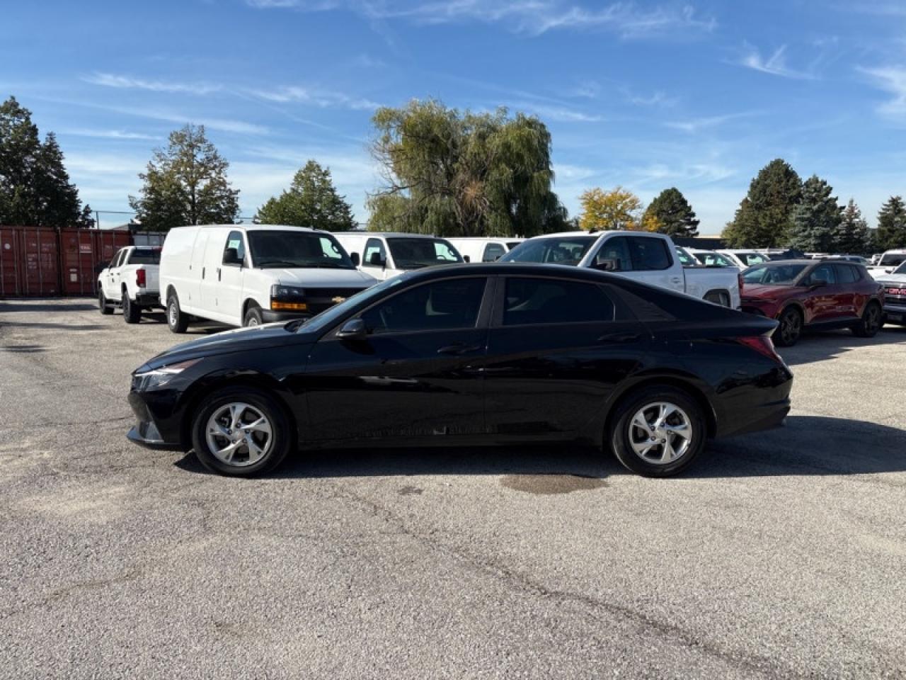 2023 Hyundai Elantra Essential  HEATED SEATS|REAR CAM Photo2