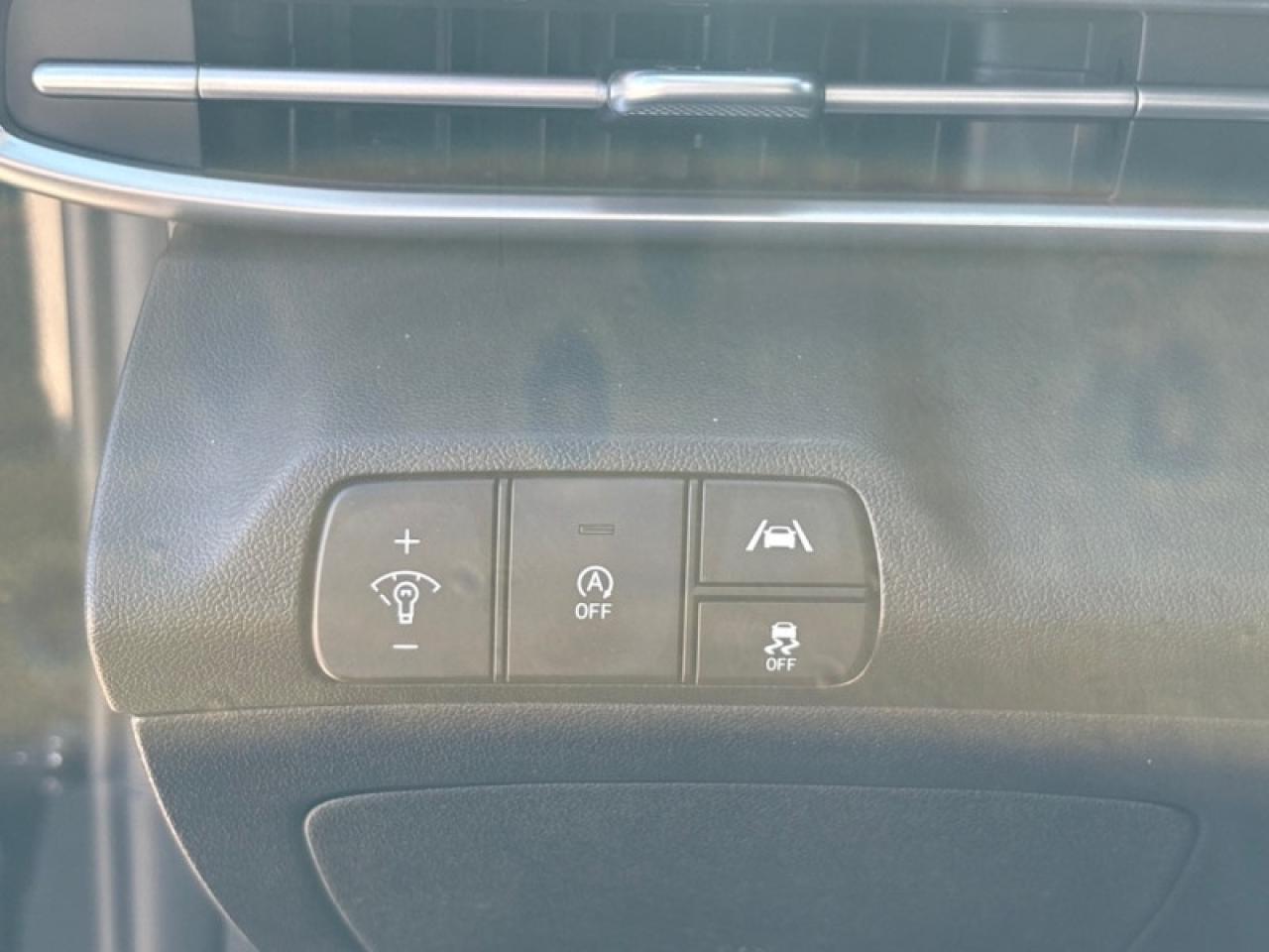 2023 Hyundai Elantra Essential  HEATED SEATS|REAR CAM Photo
