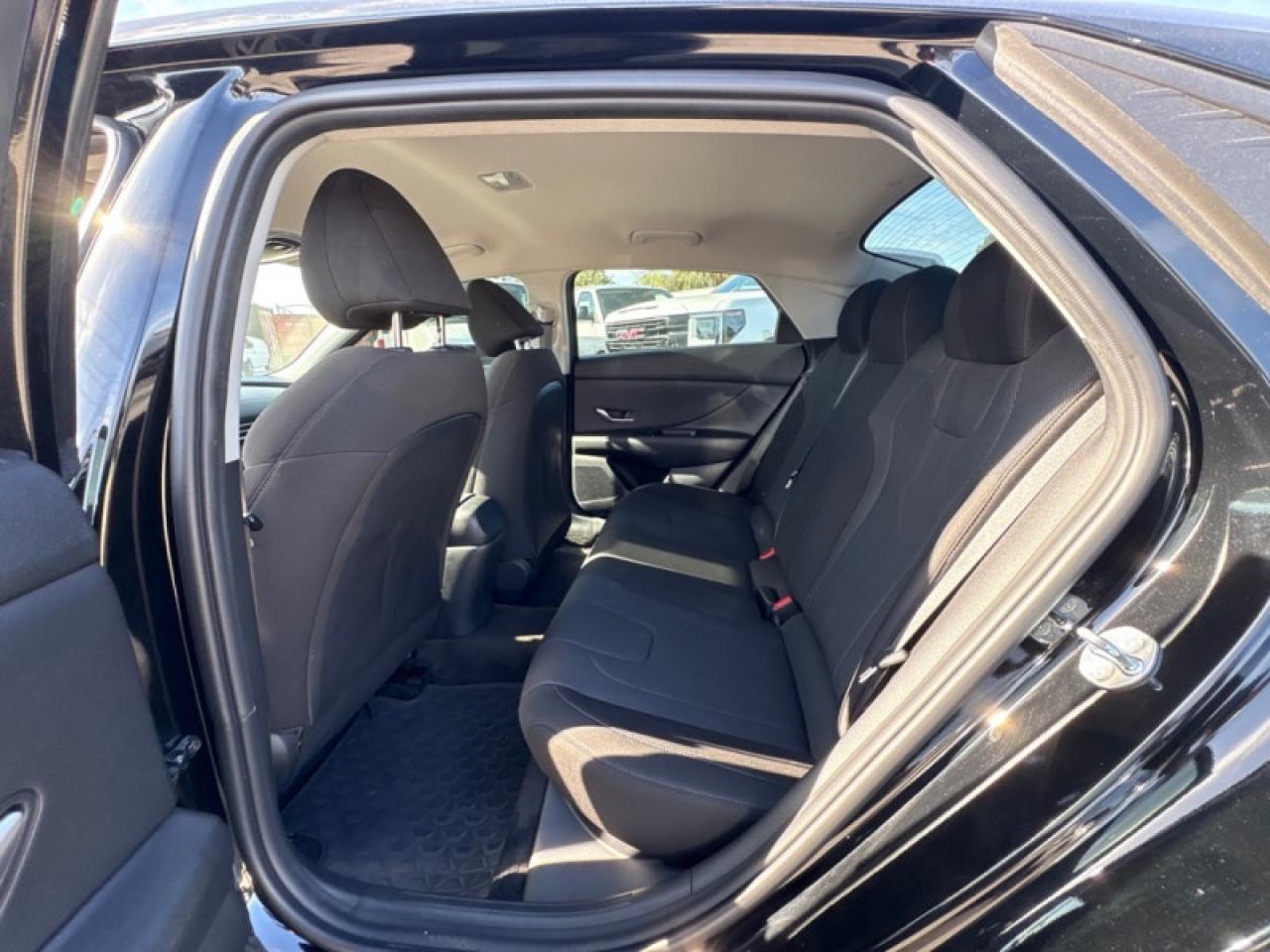 2023 Hyundai Elantra Essential  HEATED SEATS|REAR CAM Photo