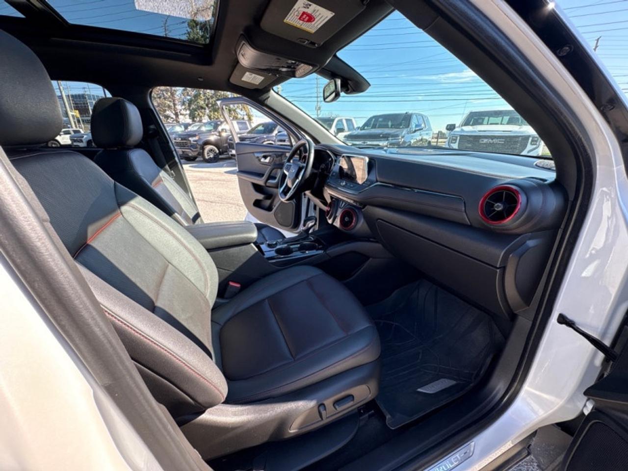2022 Chevrolet Blazer RS  PANO SUNROOF|LEATHER Photo