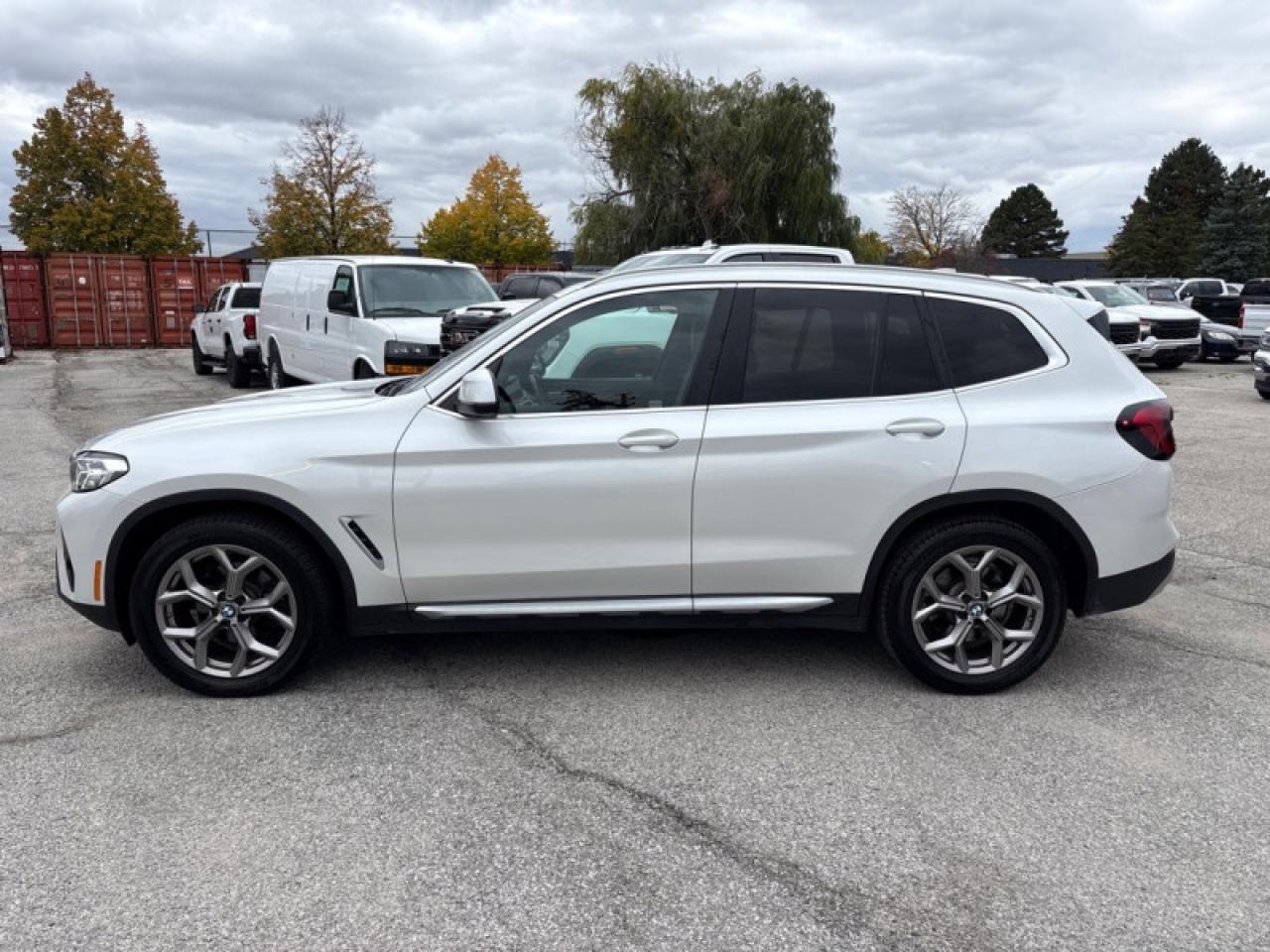 2022 BMW X3 xDrive30i  RED INTERIOR|PREMIUM PKG Photo2