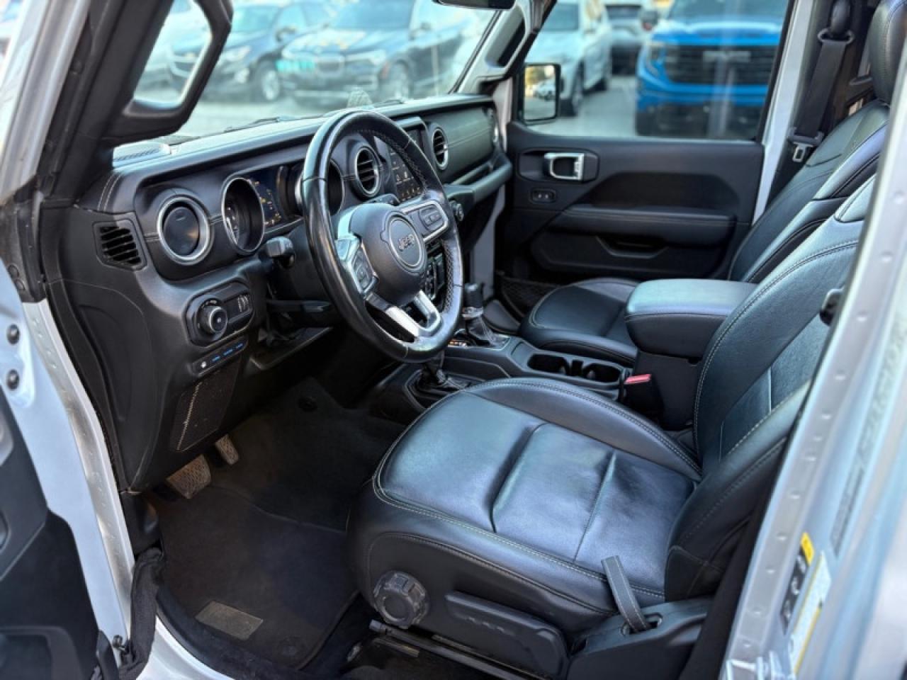 2023 Jeep Wrangler 4xe Unlimited Sahara  4XE|LEATHER |COLD PKG Photo