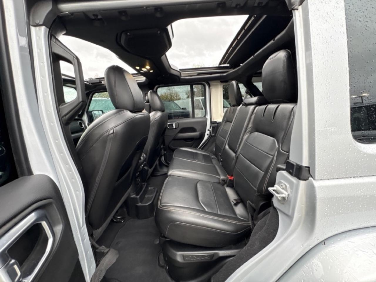 2023 Jeep Wrangler 4xe Unlimited Sahara  4XE|LEATHER |COLD PKG Photo