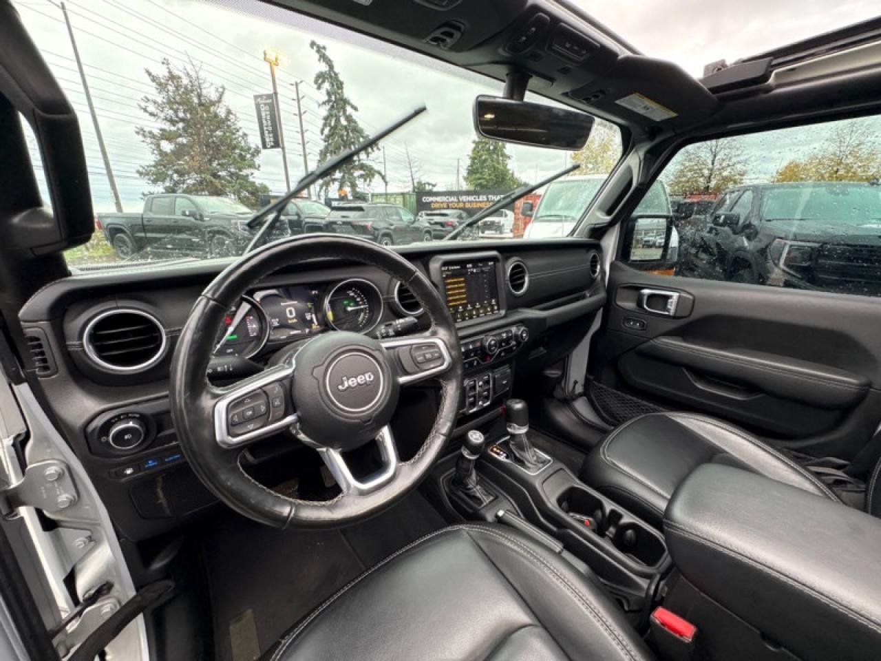 2023 Jeep Wrangler 4xe Unlimited Sahara  4XE|LEATHER |COLD PKG Photo