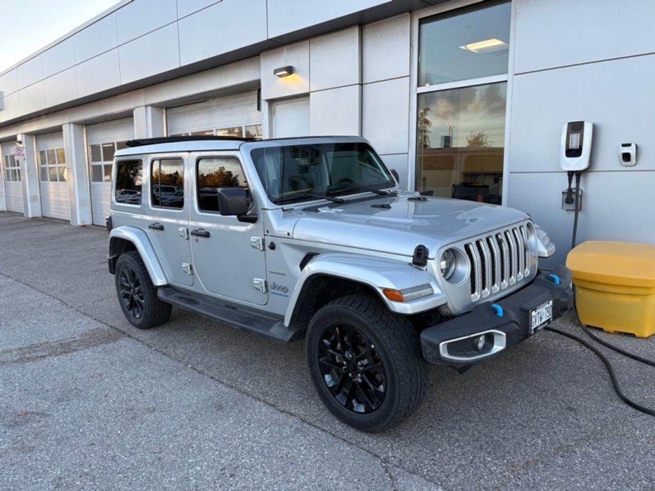 2023 Jeep Wrangler 4xe Unlimited Sahara  4XE|LEATHER |COLD PKG Photo