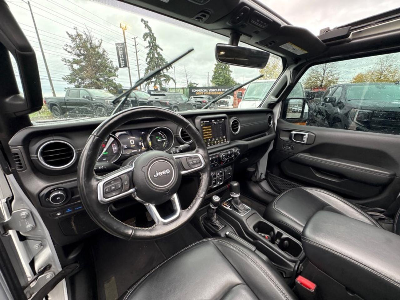 2023 Jeep Wrangler 4xe Unlimited Sahara  4XE|LEATHER |COLD PKG Photo