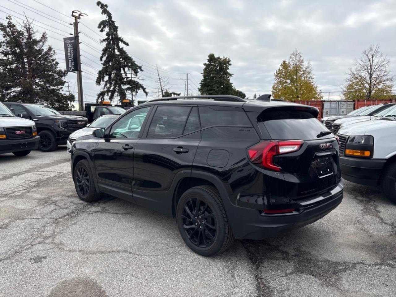 2024 GMC Terrain SLE  ELEVATION PKG Photo