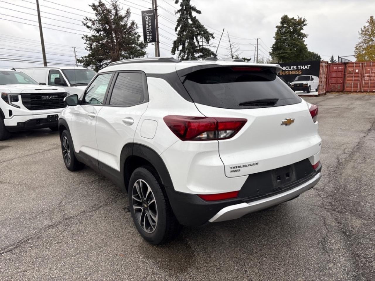 2024 Chevrolet TrailBlazer LT AWD  HEATED SEATS| LOW KM! Photo