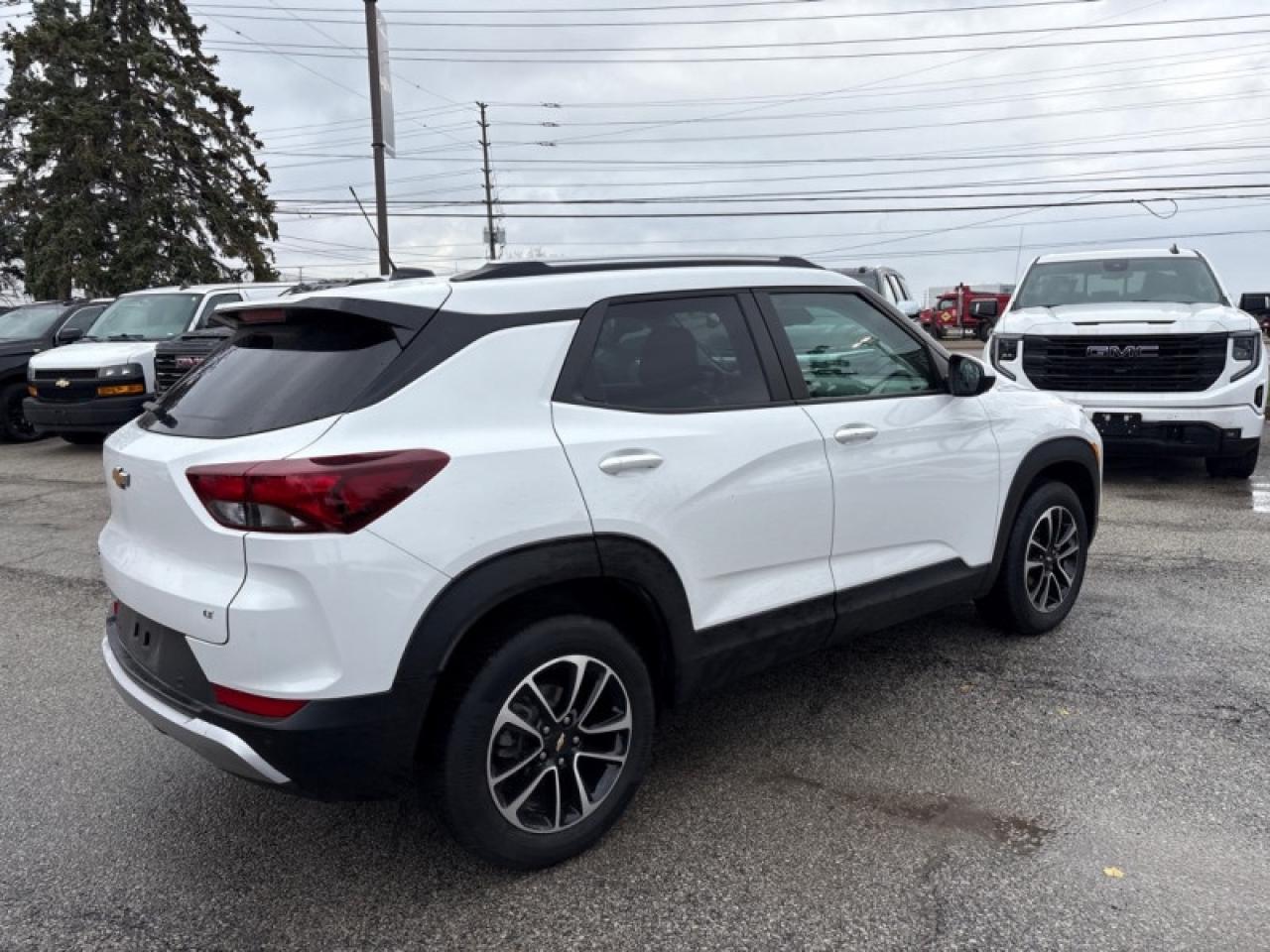 2024 Chevrolet TrailBlazer LT AWD  HEATED SEATS| LOW KM! Photo