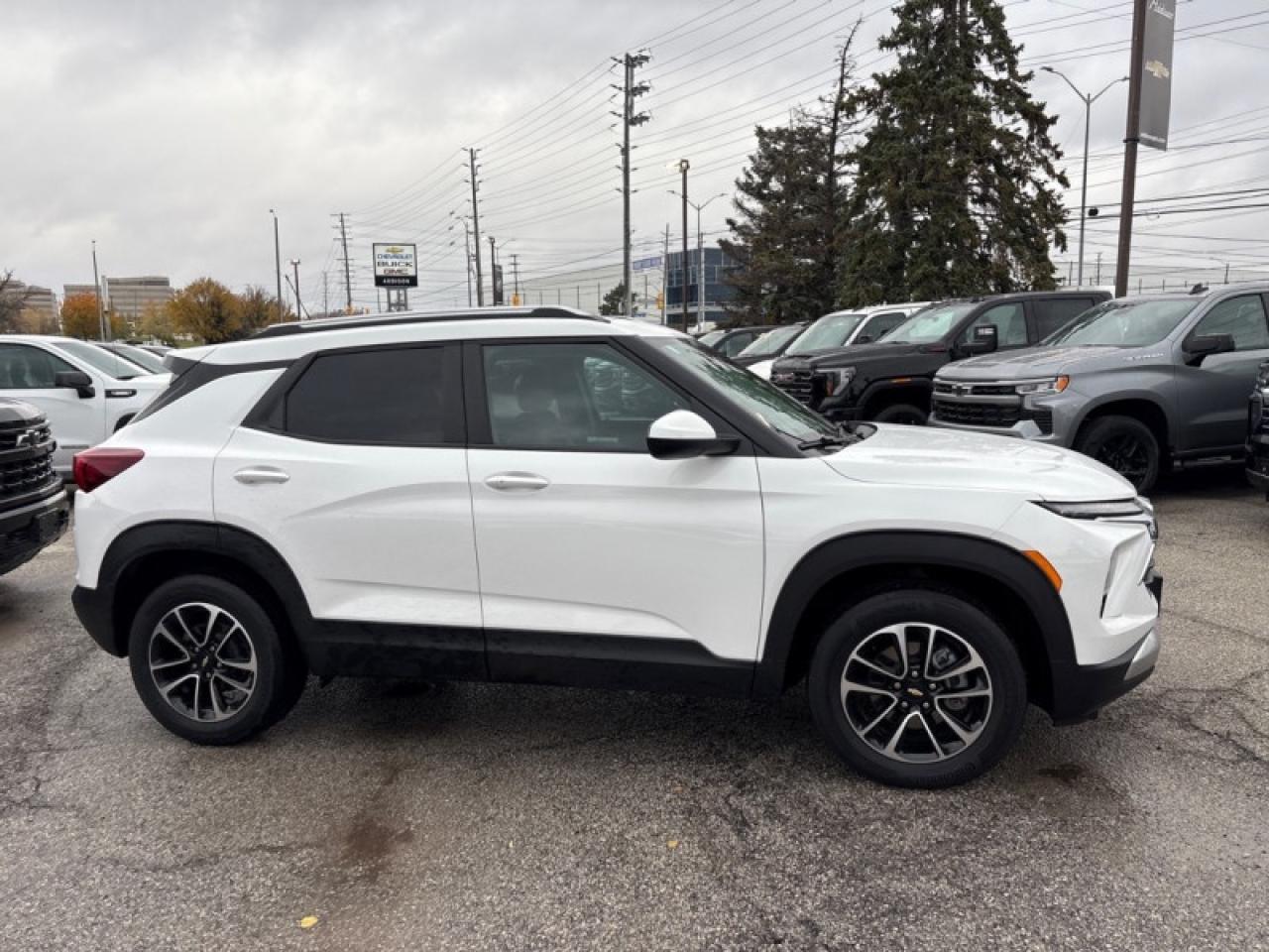 2024 Chevrolet TrailBlazer LT AWD  HEATED SEATS| LOW KM! Photo