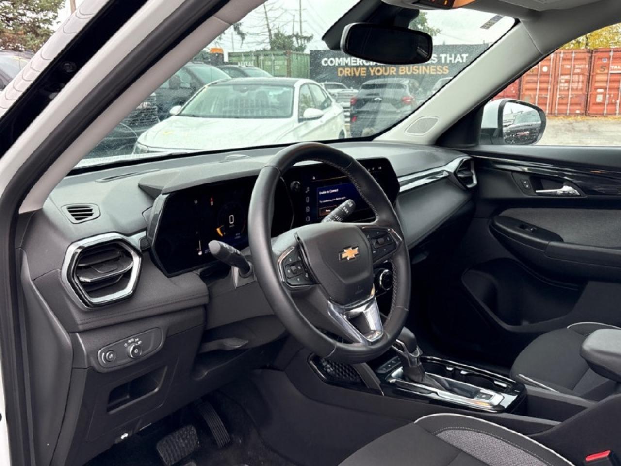 2024 Chevrolet TrailBlazer LT AWD  HEATED SEATS| LOW KM! Photo