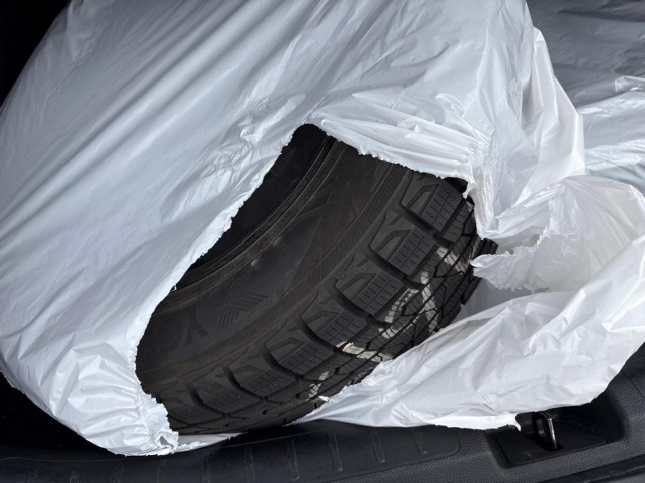 2024 Honda Civic Sedan EX  SUNROOF| Photo