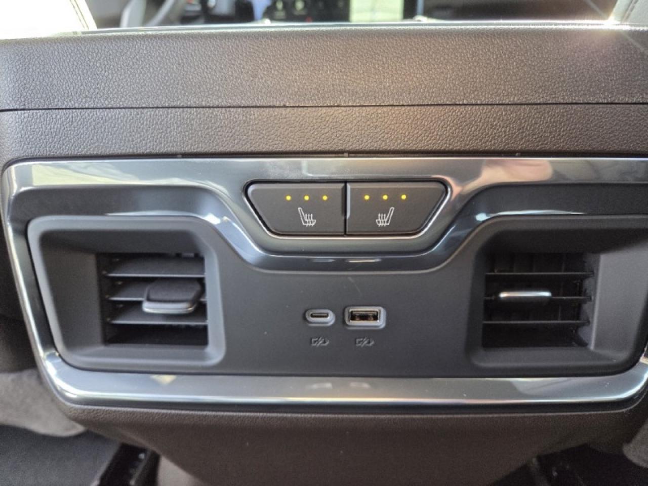 2026 GMC Sierra 2500 HD Denali Photo