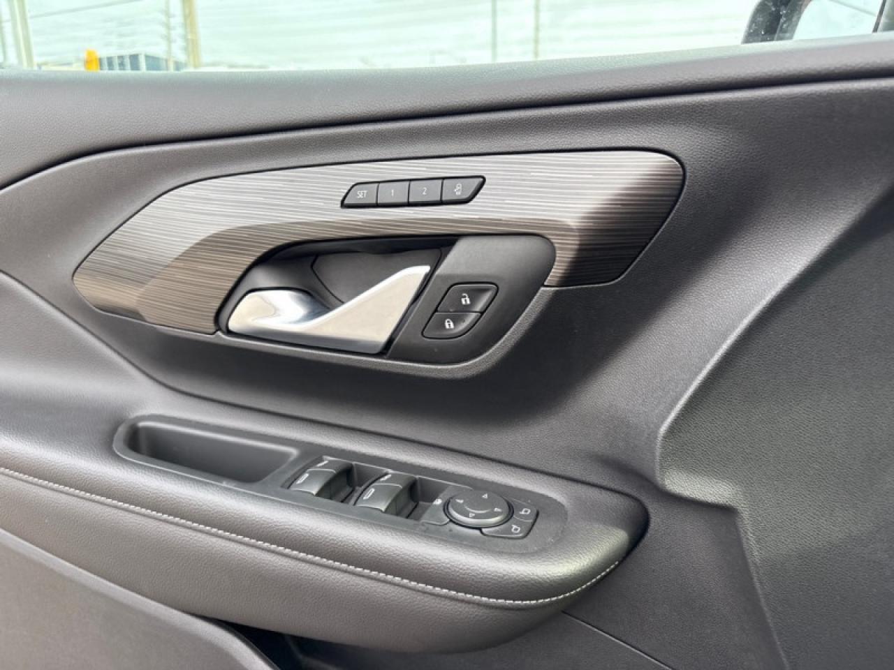 2022 GMC Terrain SLT  LOW KM|PANO ROOF| Photo