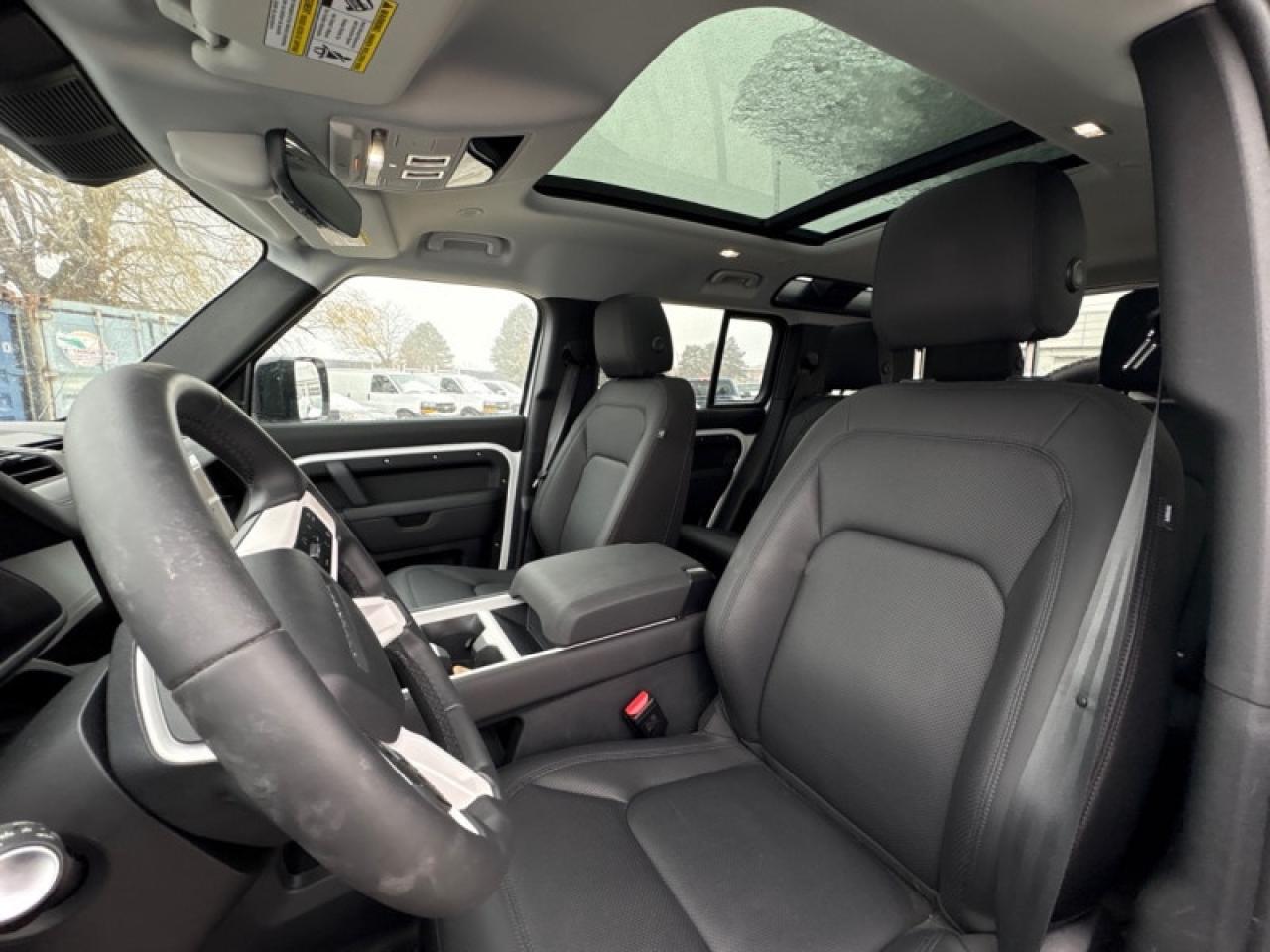 2025 Land Rover Defender 110 P300 S  PANO ROOF|MERIDIAN SOUND| 3D CAMERA Photo