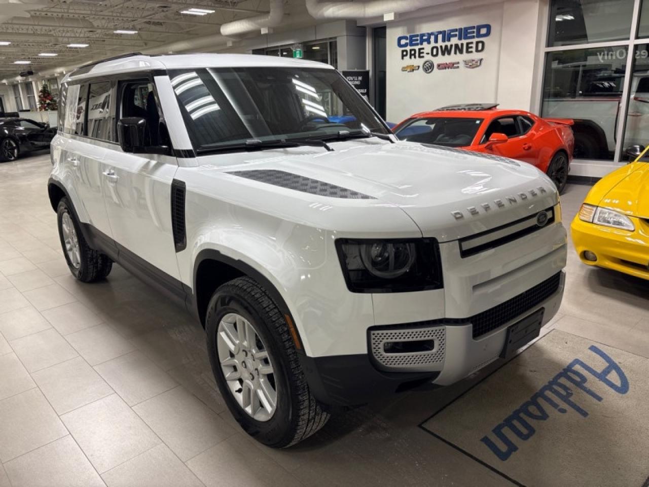 2025 Land Rover Defender 110 P300 S  PANO ROOF|MERIDIAN SOUND| 3D CAMERA Photo