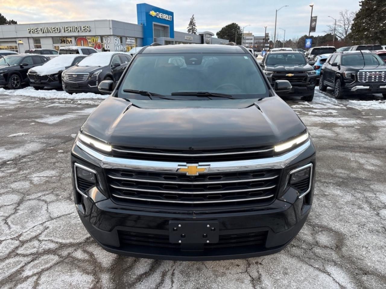 2024 Chevrolet Traverse LT  LIKE NEW 2LT Photo