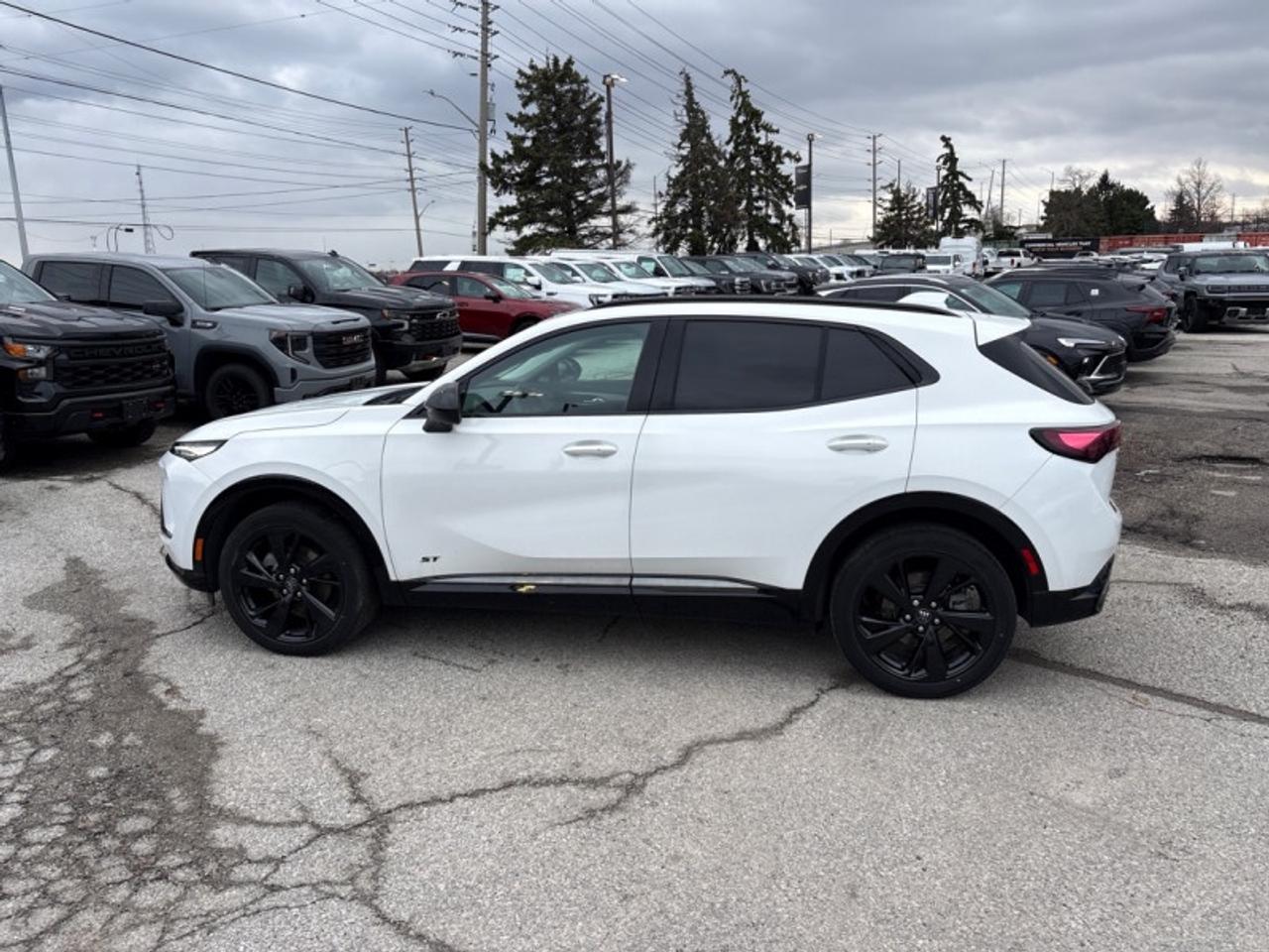 2024 Buick Envision Sport Touring  2.0T|360 CAM|30-INCH SCREEN| Photo