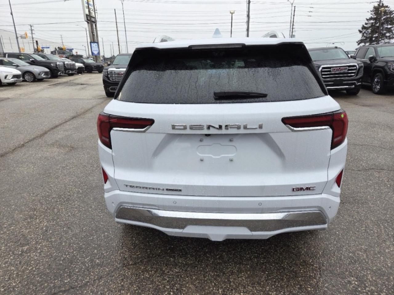 2026 GMC Terrain Denali  - Sunroof -  Cooled Seats Photo