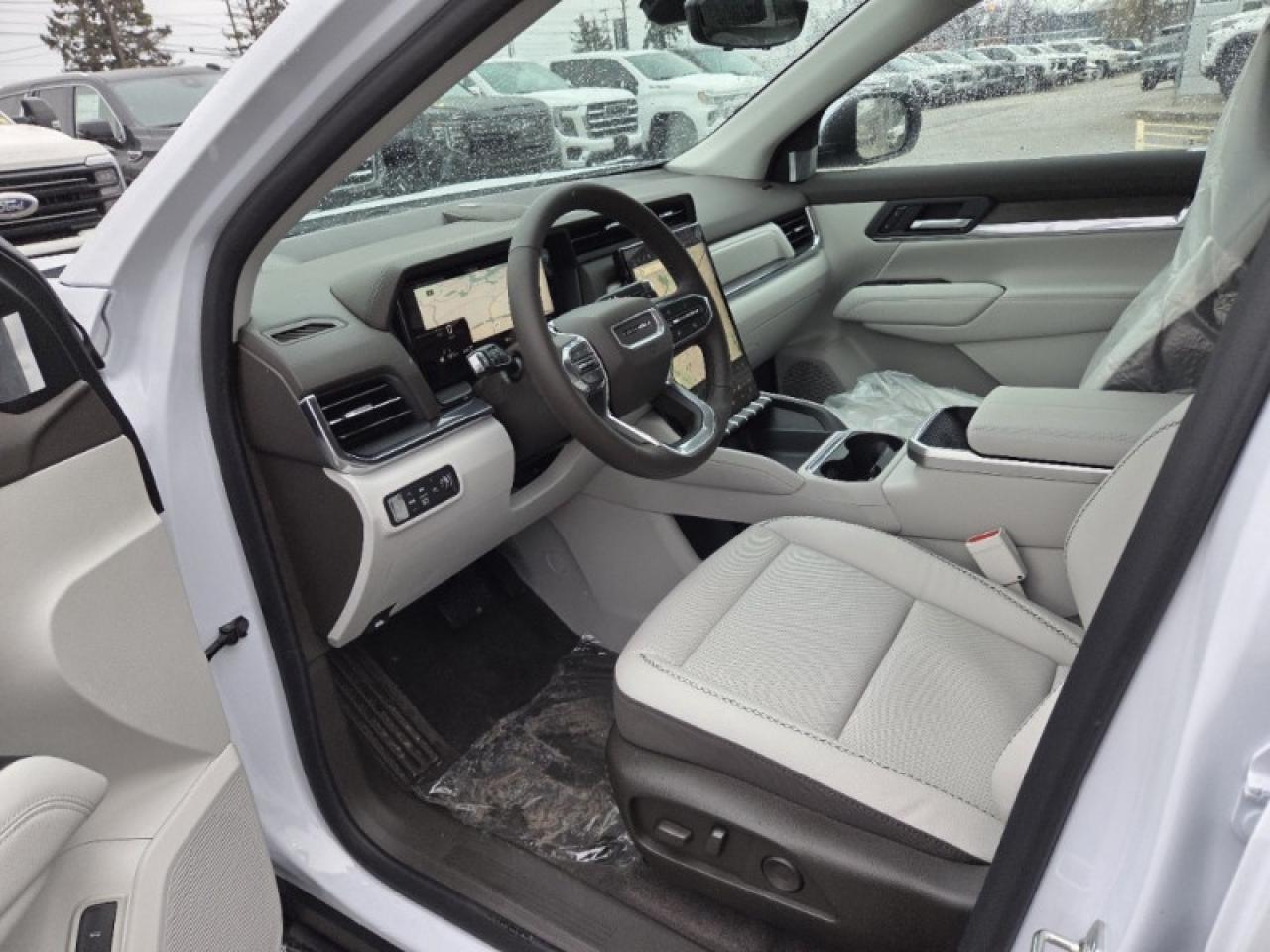 2026 GMC Terrain Denali  - Sunroof -  Cooled Seats Photo