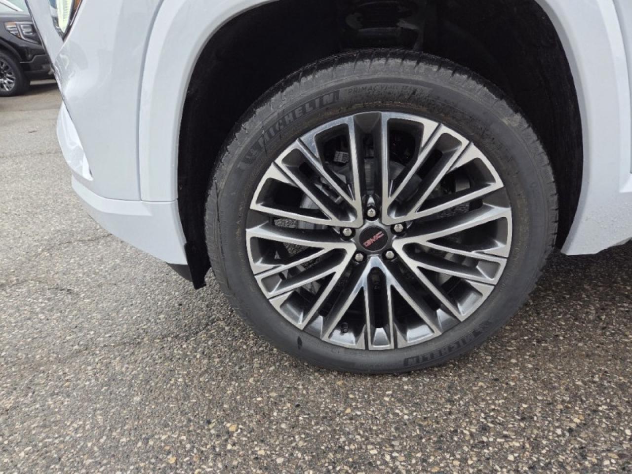 2026 GMC Terrain Denali  - Sunroof -  Cooled Seats Photo